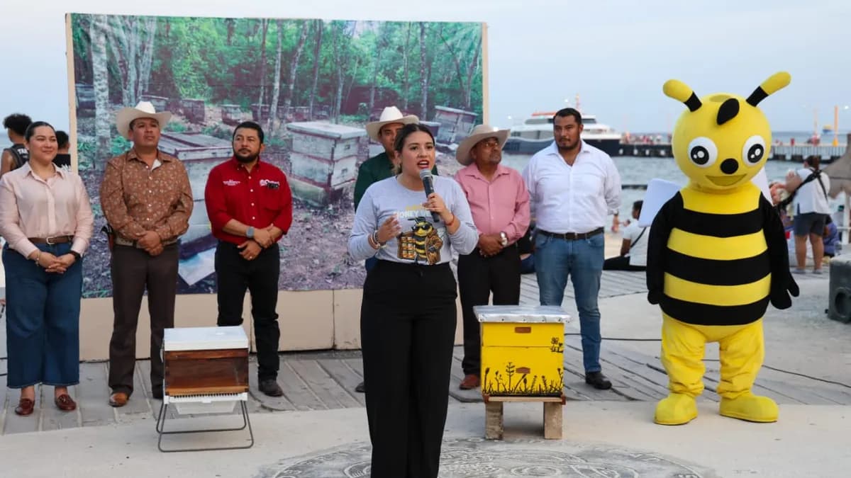 Feria de la Miel 2026 reúne a 30 apicultores en Playa del Carmen