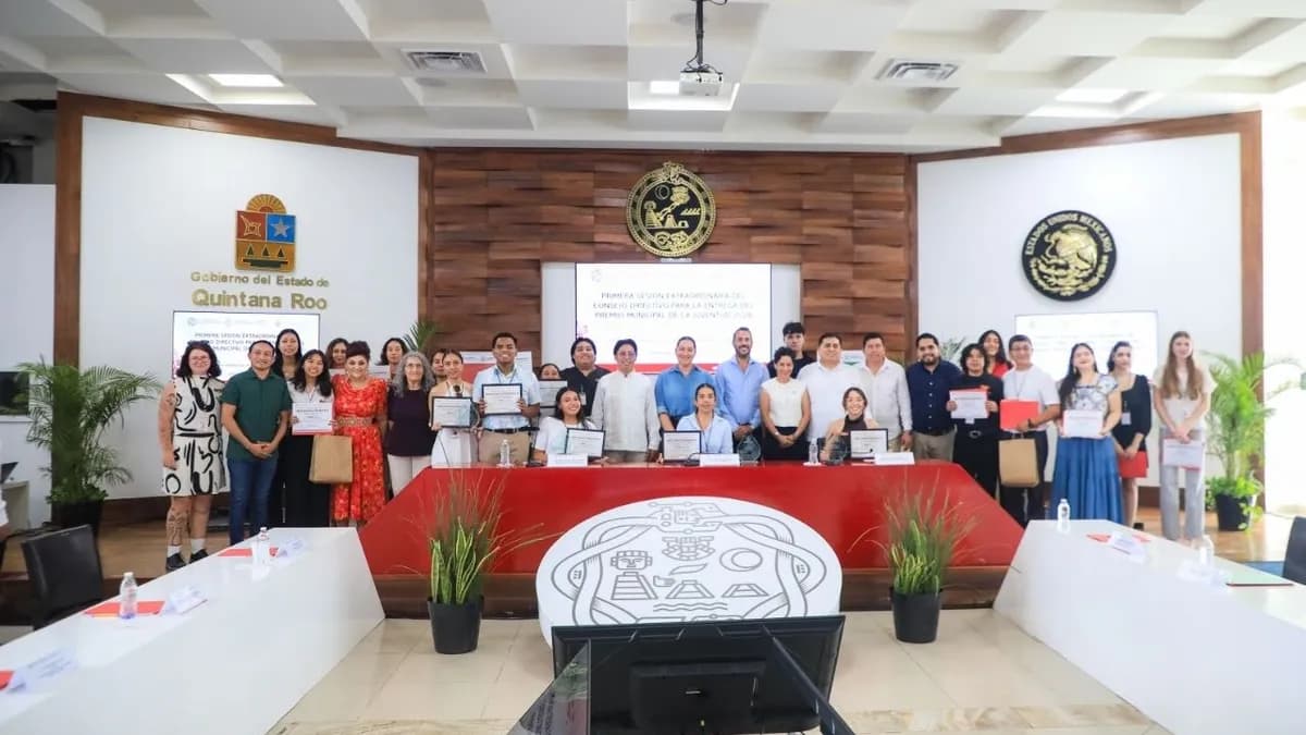 Playa del Carmen entrega Premio Municipal de la Juventud 2026